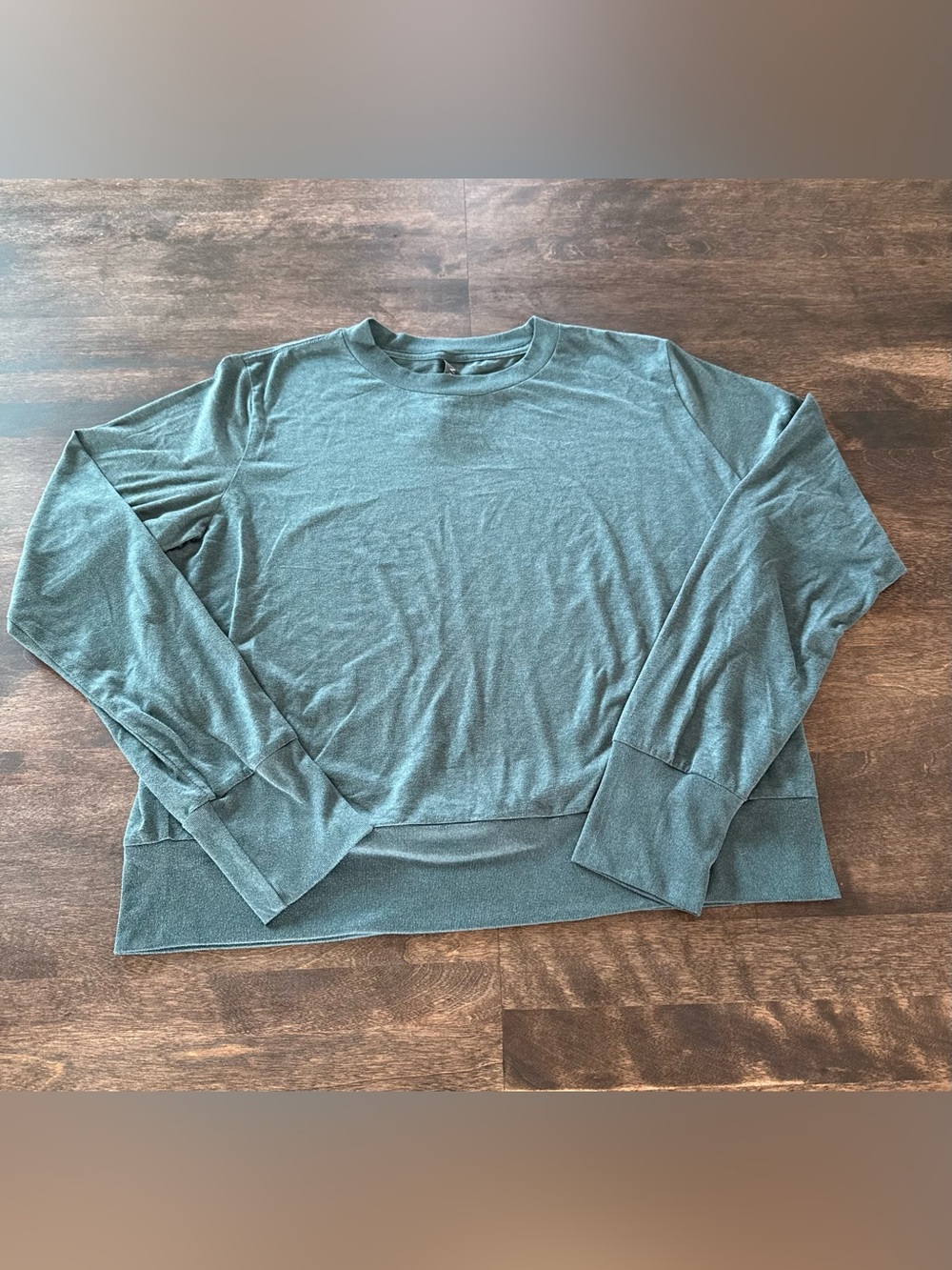 Vuori Daydream Long Sleeve Shirt in Teal Green Size Large Womens